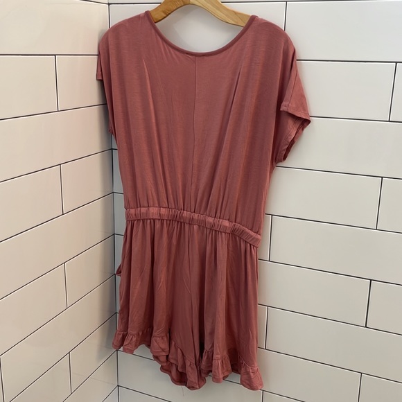 Pink Lily “Anything you need” mauve romper. Soft stretchy material. - Picture 3 of 4